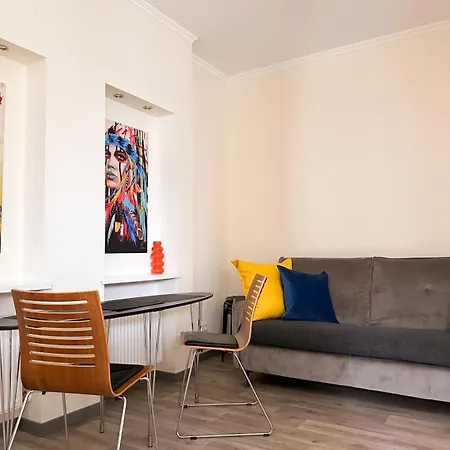 Heart, From 9,8 Host, Loft View, Free Parking *